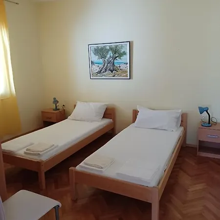 Apartment With A Parking Space Pag - 6325 Pag Town