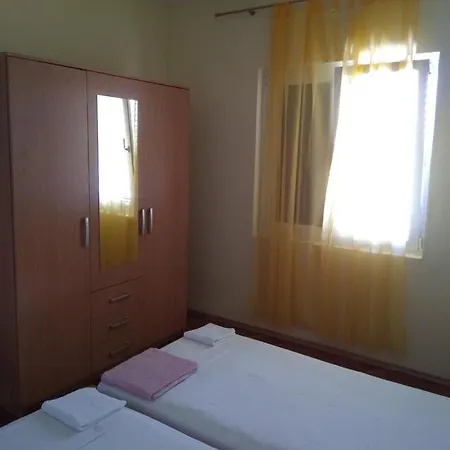 Apartment With Parking Space Pag - 6325 Pag Town