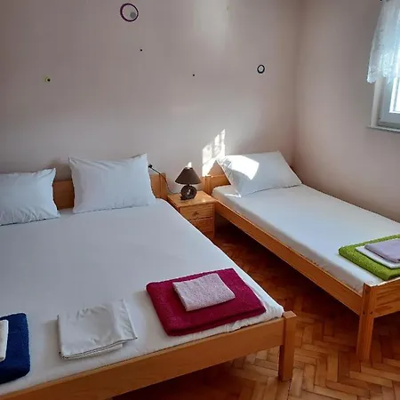 Apartment With Parking Space Pag - 6325 Pag Town