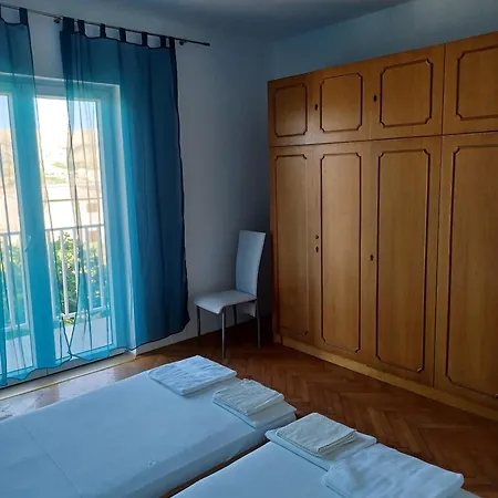 Apartman With A Parking Space Pag - 6325 Pag Town